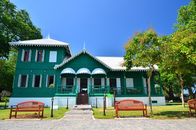 Phra Chutadhuj Rajathan - Koh Sichang