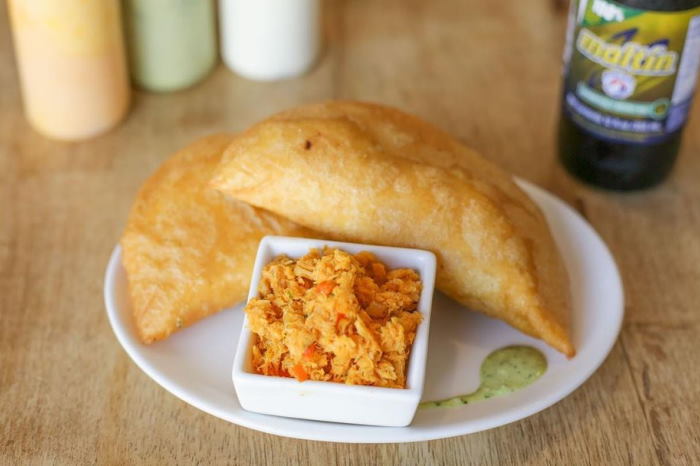 En Venezuela no hay un desayuno más típico que las empanadas y las arepas