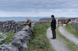 Brendan Gleeson and Colin Farrell in the film THE BANSHEES OF INISHERIN.