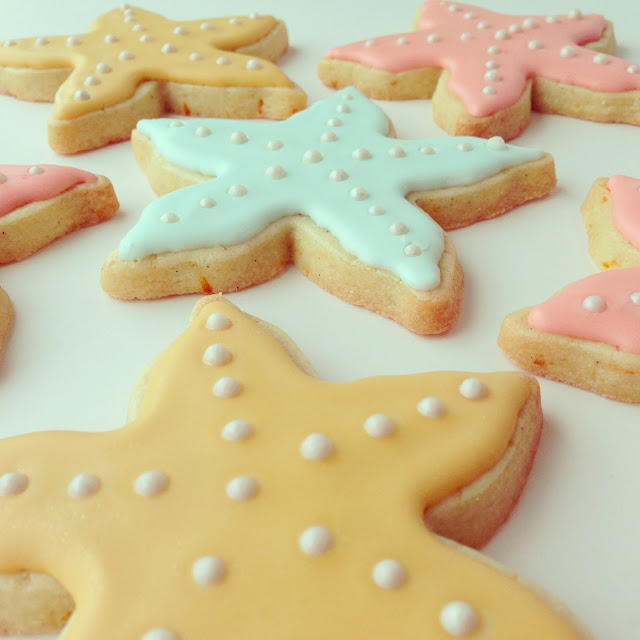 Beach, sea, sand, sun and starfish decorated sugar cookies by askanam, available on Etsy