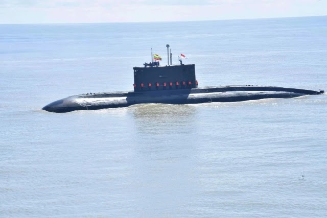 India Giving Its Submarine to Myanmar To Counter China.