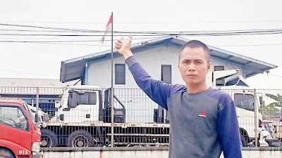 PT.Timur Terang Logistics Diduga Pasang Bendera Merah Putih Robek dan Lusuh 