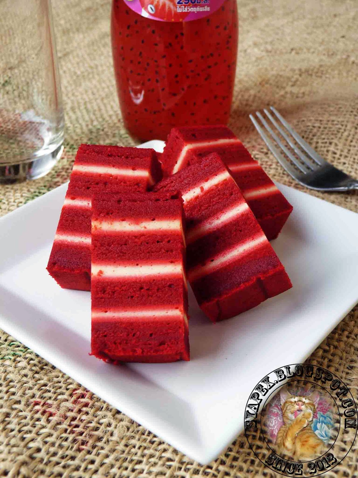 Syapex kitchen: Kek Lapis Red Velvet