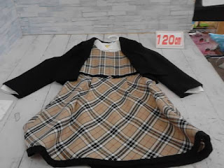 中古品　子供服　１２０㎝　女児フォーマルセット服　２９８０円