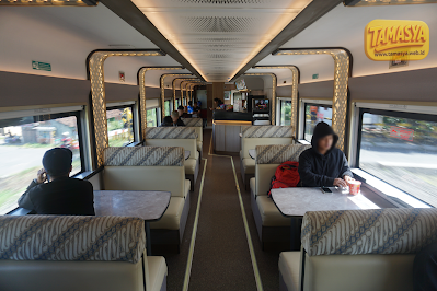 gerbong restorasi kereta lodaya