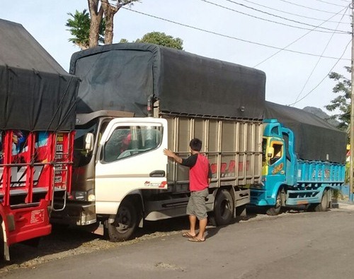 Sewa Truk Semarang Medan Murah