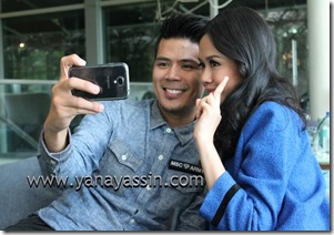 Samsung S4 Awal Ashaari dan Liyana Jasmay905