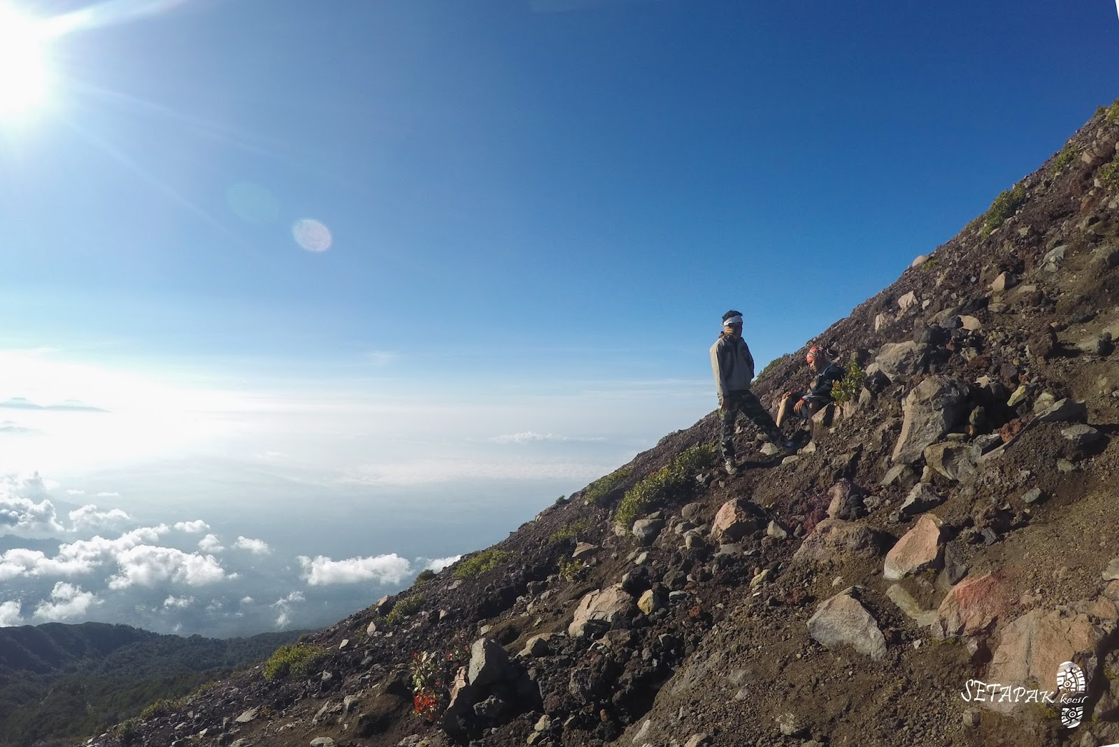 SETAPAK KECIL: Gunung Slamet - Atap Jawa Tengah [Cerita 