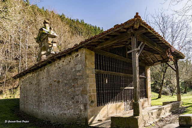 Via Verde de Arrazola, Ermita de San Roque por El Guisante Verde Project