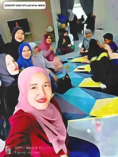 The painting depicts Mummy taking a selfie with her friends during a potluck party at Mummy's friend's new bungalow in Sungai Merab.