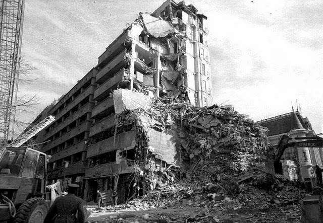 Блок в Букурещ след земетресението във Вранча през 1977г