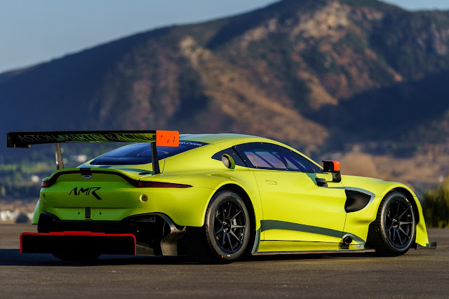 Aston Martin Vantage