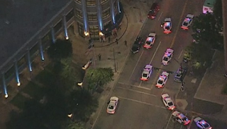 VIDEO: Balacera en Dallas deja tres policías muertos y varios heridos