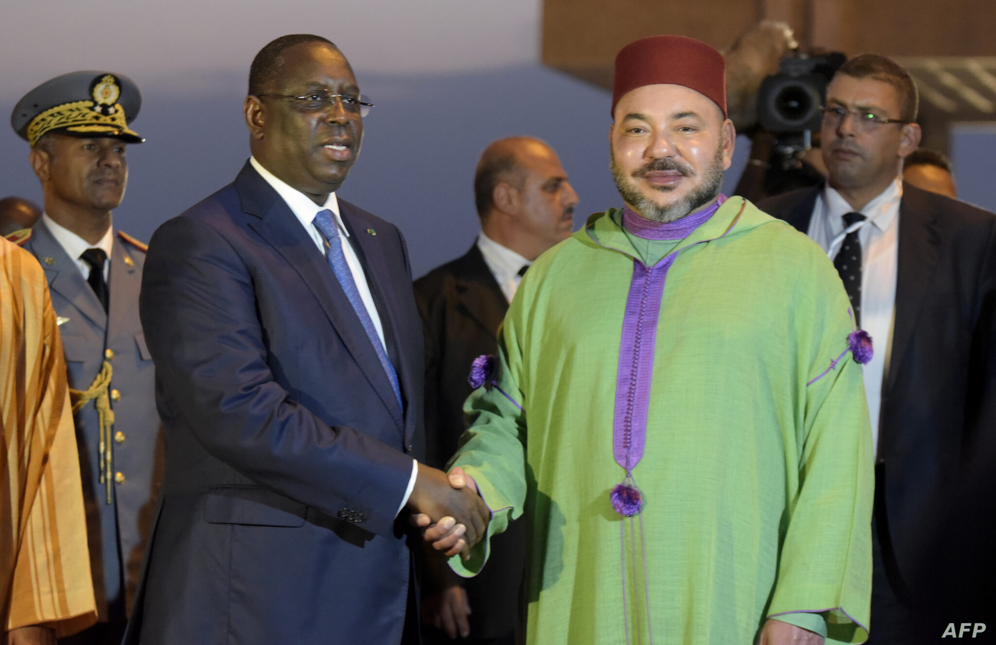 الملك يهنئ رئيس السنغال على فوز منتخب بلاده بكأس إفريقيا