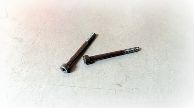 Custom 6-Lobe Socket Cap Screws - 4037 Alloy Steel Heat Treated Material 