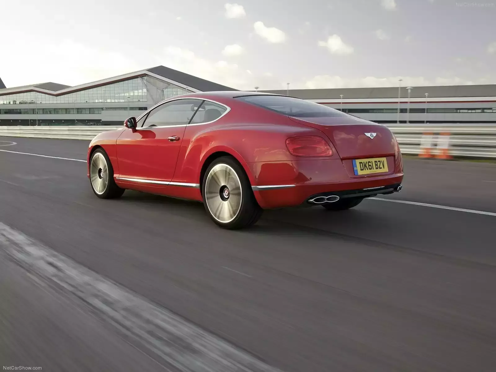 Hình ảnh xe ô tô Bentley Continental GT V8 2013 & nội ngoại thất