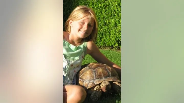 Caitlin Doran and her pet tortoise