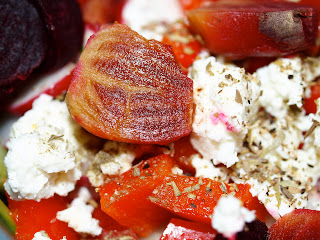 chiogga beet bliss = dollops of Firefly Farms goat cheese