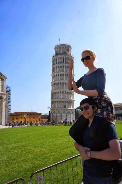 Leaning Tower of Pisa Torre pendente di Pisa Torre di Pisa campanile bell tower tourist photo sit on shoulders Contiki European Inspiration Tour Spring Italy