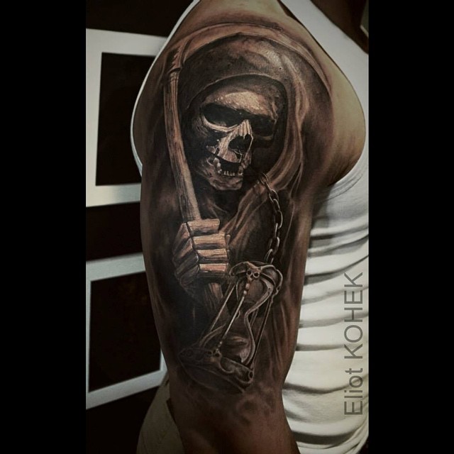 impresionantes-tatuajes-tenebrosos-y-realistas-del-artista-Eliot-Kohek