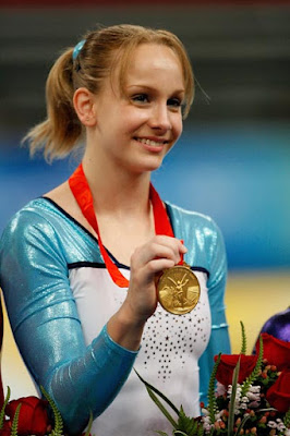 Beijing 2008 - Sandra Izbasa, campeona en suelo