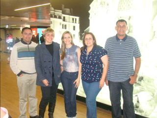 Edson, Enilda, Mariane, Ana Maria e Alceu em Aeroporto Leonardo da Vinci - Roma