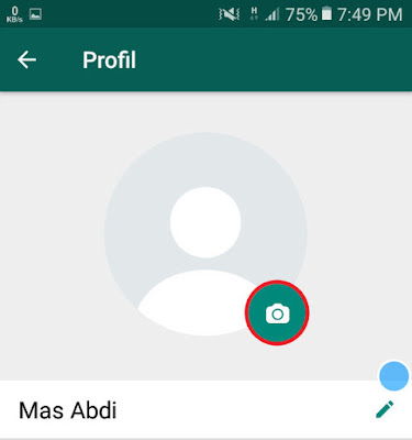 WhatsApp - Tekan ikon kamera pada bagian foto profil