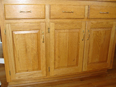 Kitchen Paint Colors   Cabinets on Enchantresses 3  Kitchen Cabinet Re Do With Paint   New Hardware