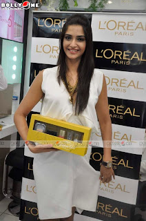 Sonam Kapoor L’Oreal blonde young woman