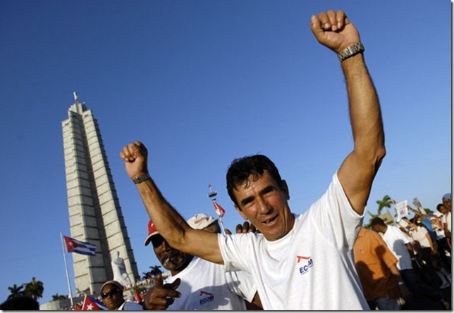 Desfile por el Primero de Mayo en la plaza de la revolución La Habana, Cuba
FOTO: Roberto Suárez