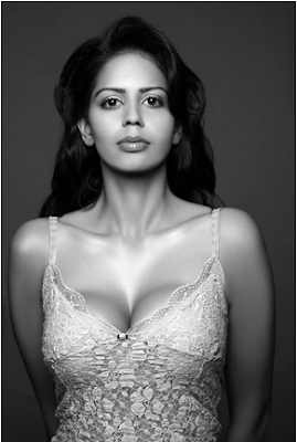 Hot Bollywood Actress Bhairavi Goswami Images