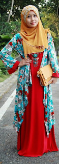 Dress Muslim dengan Motif