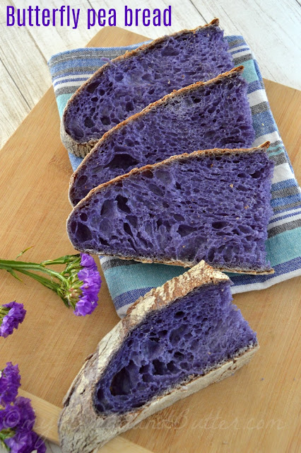 Pane blu a lievitazione naturale