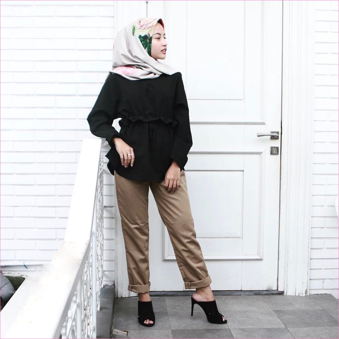  Model Outfit Baju Blouse Ala Selebgram Terbaik  30+ Model Outfit Baju Blouse Ala Selebgram Terbaik 2018