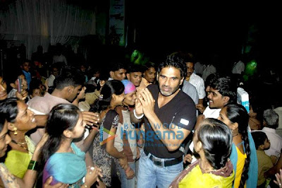 Suniel Shetty Spotted At Various Ganpati Mandals Photos