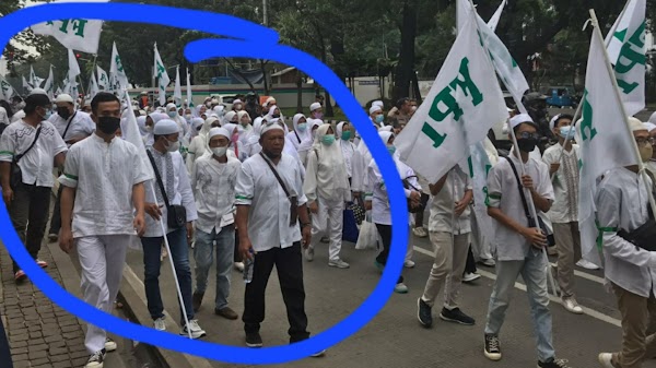 Heboh Foto FPI Palsu Kampanye Pakai Jeans Dicurigai Warganet: Front Preman Intoleran!