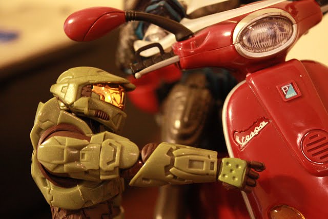 Master Chief off duty, Arbiter got a motorcycle!! Part1