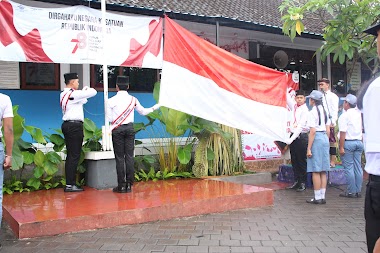 Upacara Bendera Memperingati Hari Kemerdekaan Republik Indonesia ke-78