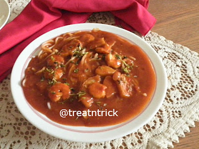 Mee Tomato (Noodles in Tomato Gravy) Recipe @ treatntrick.blogspot.com