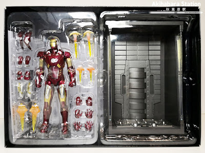 S.H.Figuarts Iron Man Mk VII + Hall of Armor de Avengers - Tamashii Nations