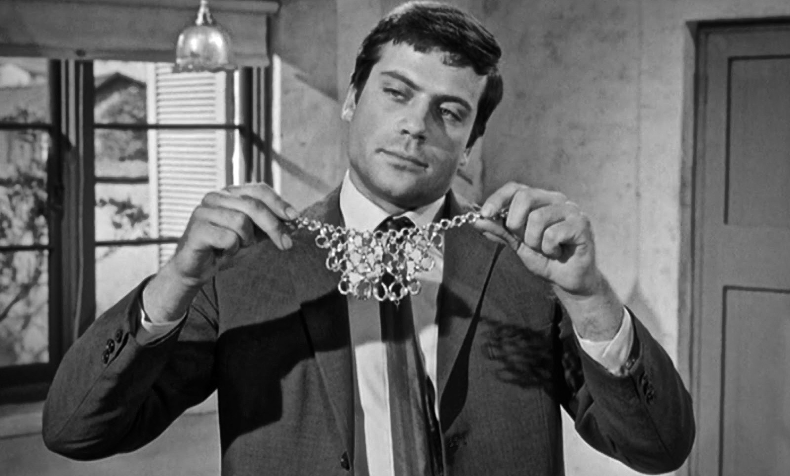 cult film freak: OLIVER REED DOUBLE FEATURE ON 'THE SAINT' WITH