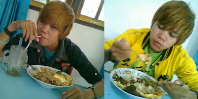 Foto Justin Bieber Makan di Warteg