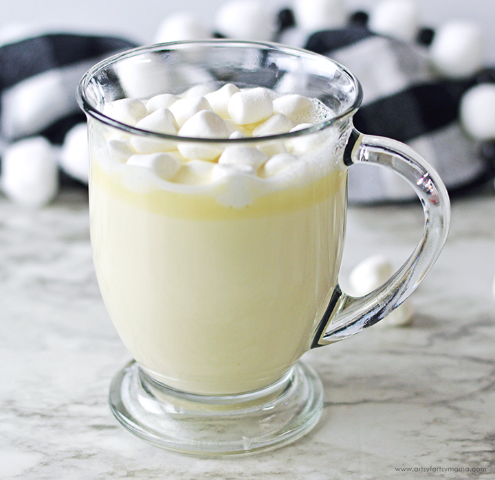 5-Minute White Hot Chocolate