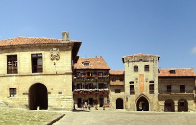 Plaza Mayor de Santillana del Mar