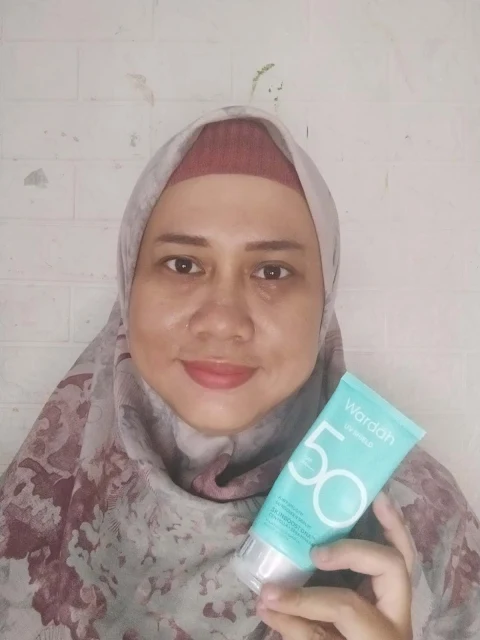 review wardah UV Shield Airy Smooth Sunscreen serum SPF 50