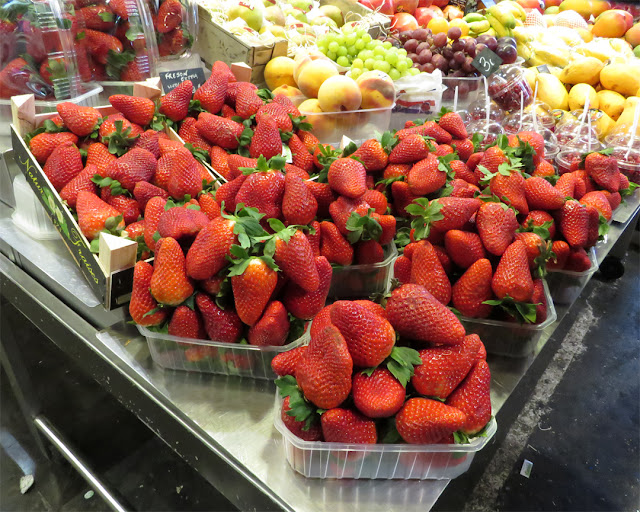 Strawberries, Mercat de Sant Josep de la Boqueria, La Rambla, Ciutat Vella, Barcelona