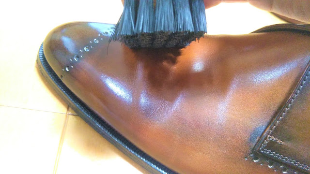 berluti ベルルッティ 靴クリーム 靴磨き シャイニング 価格 方法
