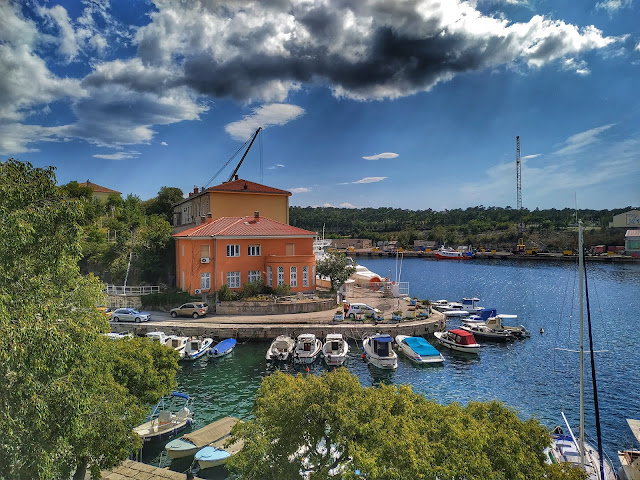 miasteczko w Chorwacji Kraljevica, port w miasteczku