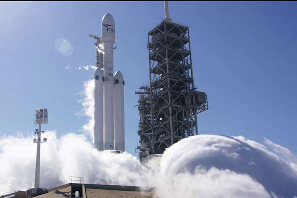 SpaceX Falcon Heavy static test on January 24 (Courtesy Hearst Communications, Inc)