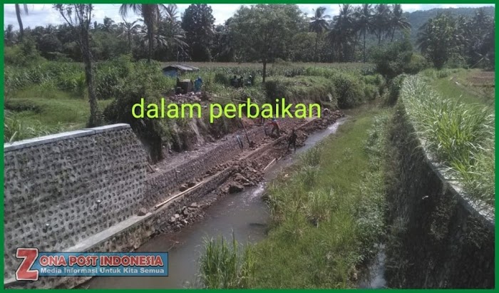 Sempat Ambrol, Pembangunan Tangkis Sungai Pak Olong Di Desa Ketapang Kecamatan Kalipuro Kabupaten Banyuwangi, Kini Dalam Perbaikan